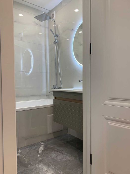 Дава се под наем Двустаен апартамент в Пловдив, Младежки Хълм - 67 кв.м за 418.2 € - Снимка #2