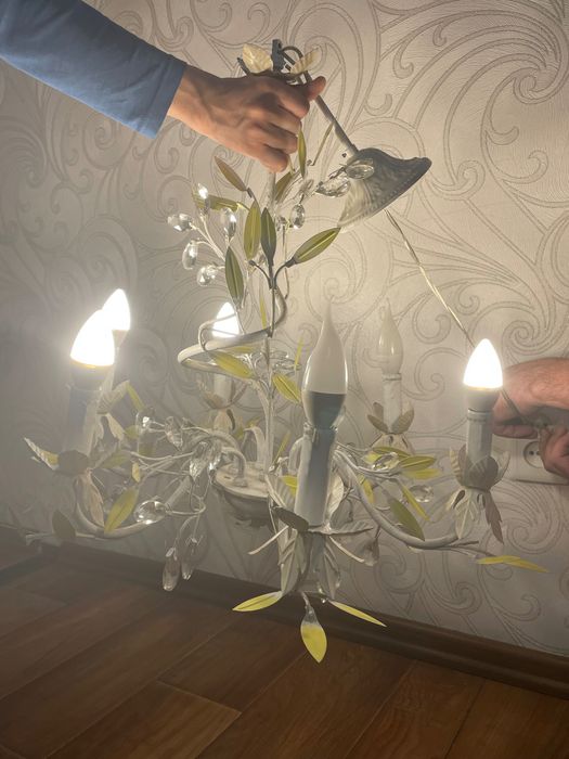 Продам люстру Россия