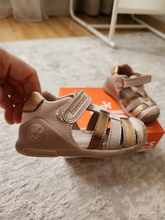 Босоножки от Biomecanics