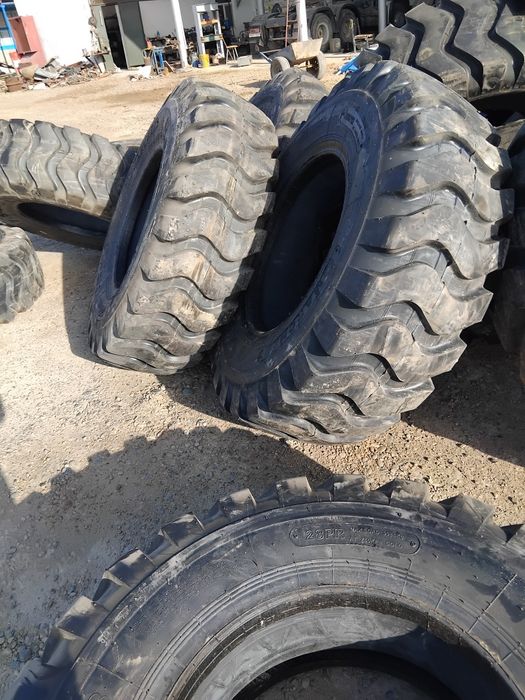 Пагрузчик. 1.8кубликга.17.5х25...28слой