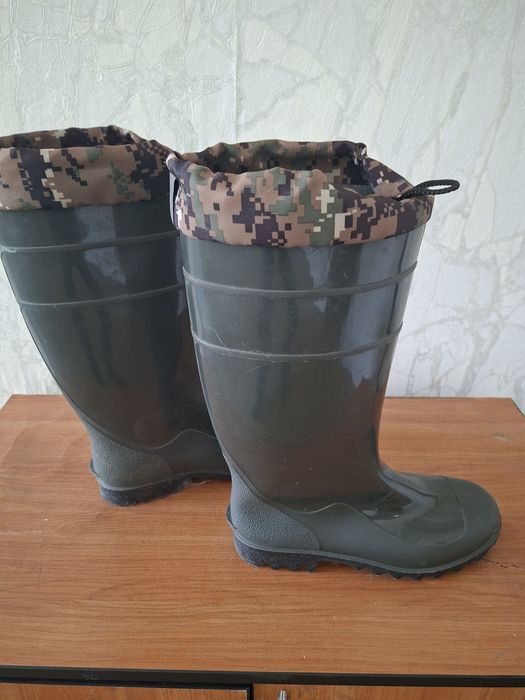 Продам сапоги резиновые для  дачи и рыбалки