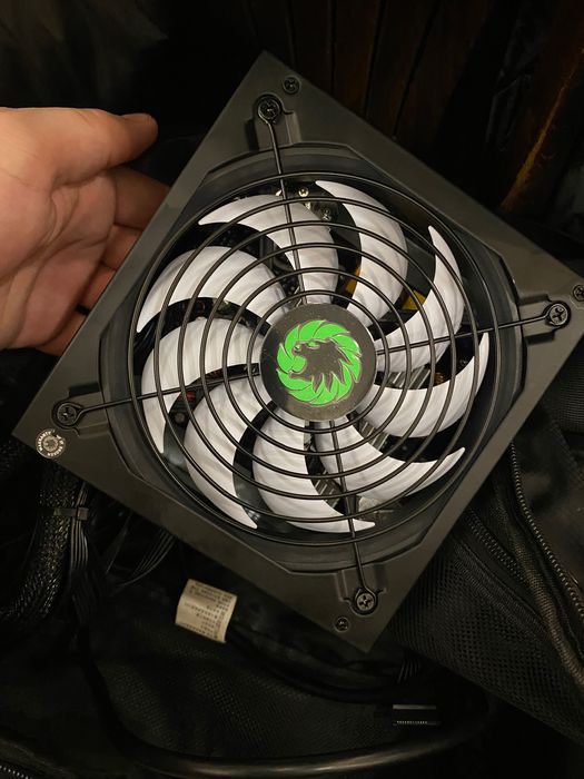 Блок питания Game Max 650W 80 Plus Bronze