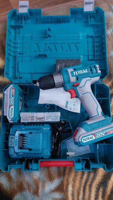 Шуруповерт Тотал