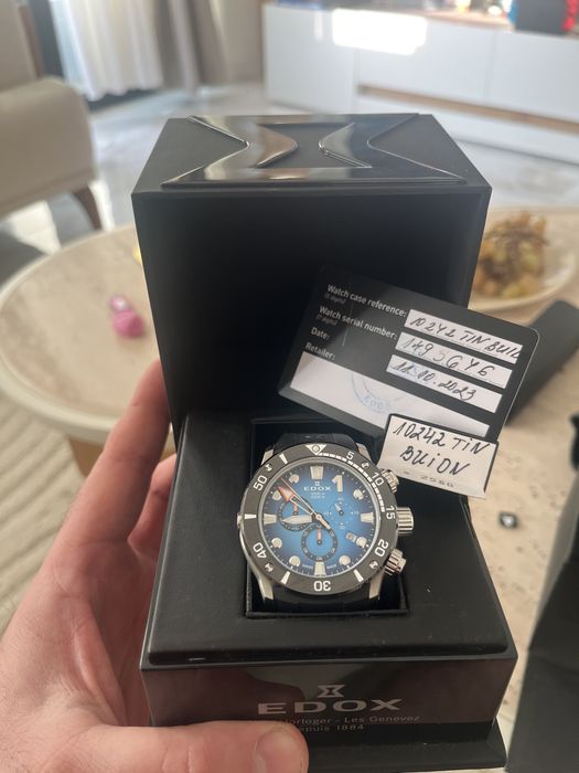 Часовник EDOX 01