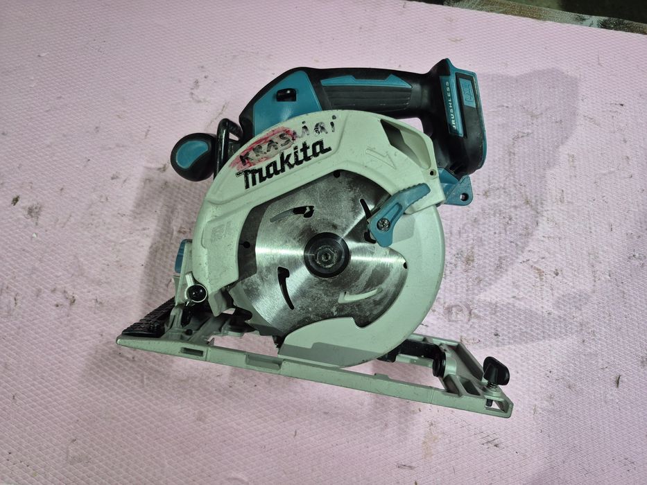Circular Makita DHS 680 18V