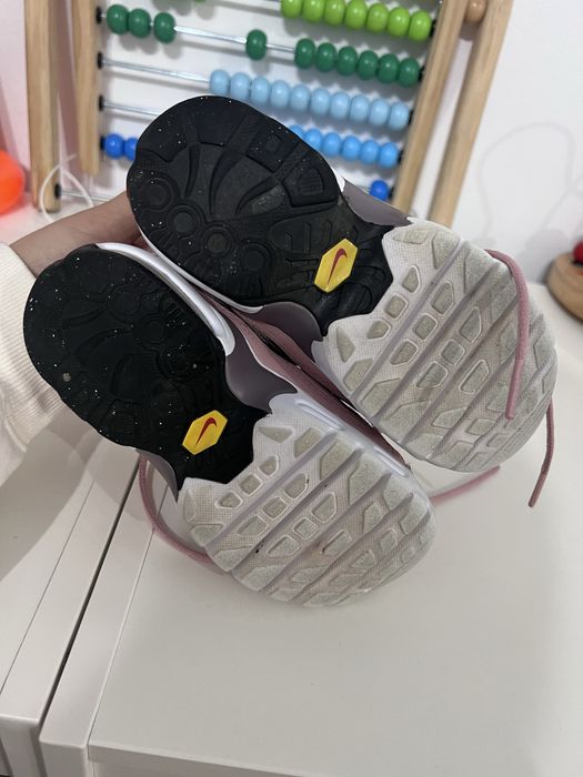 Adidasi nike marimea 28