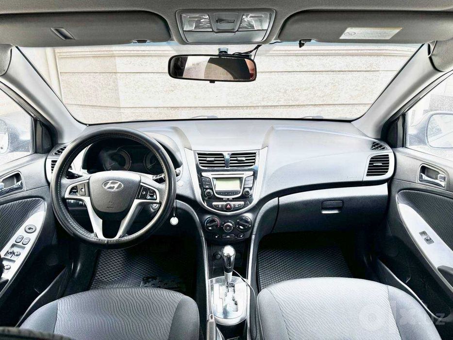 Hyundai Accent 2011