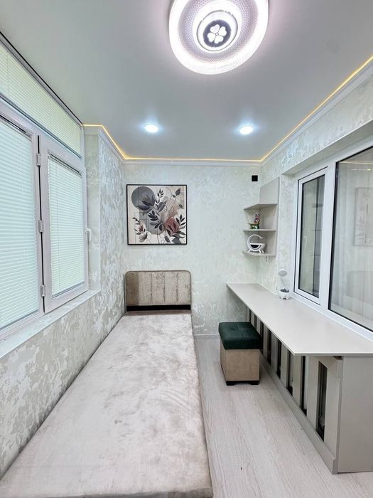 Продаётся квартира Чиланзар 1 квартал 2в3/4/4 кирпич 2×4 балкон
