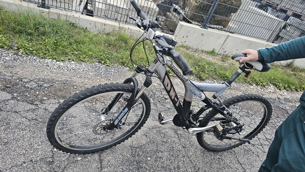 Bicicleta MTB DH-I Triumph