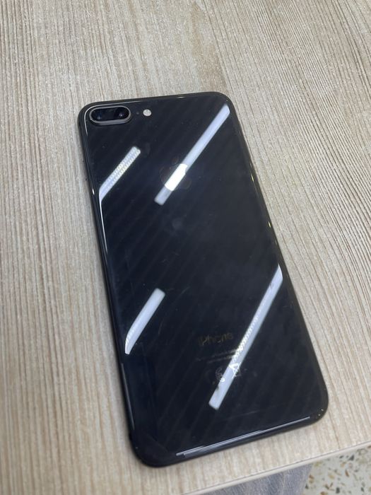 Iphone 8 plus 64 gb АКБ 74%
