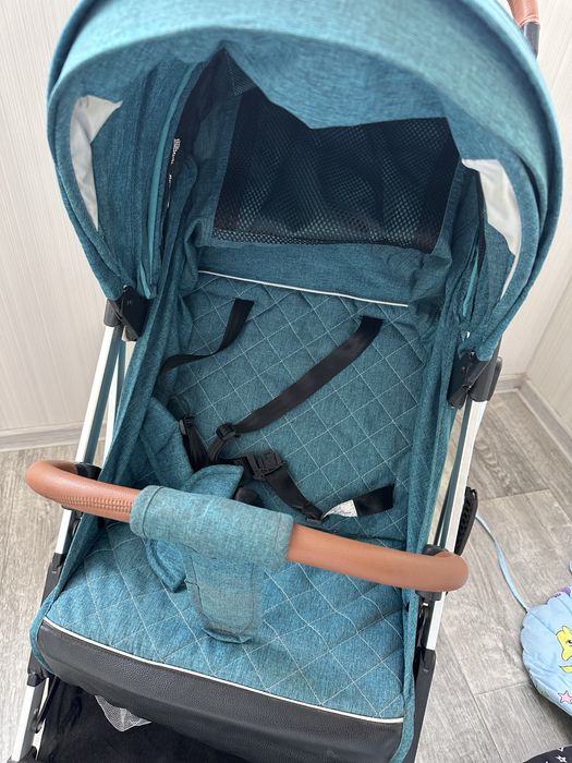 Коляска прогулочная