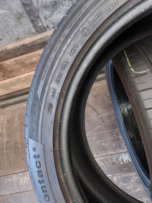 2 anvelope 235/45 R20 Continental