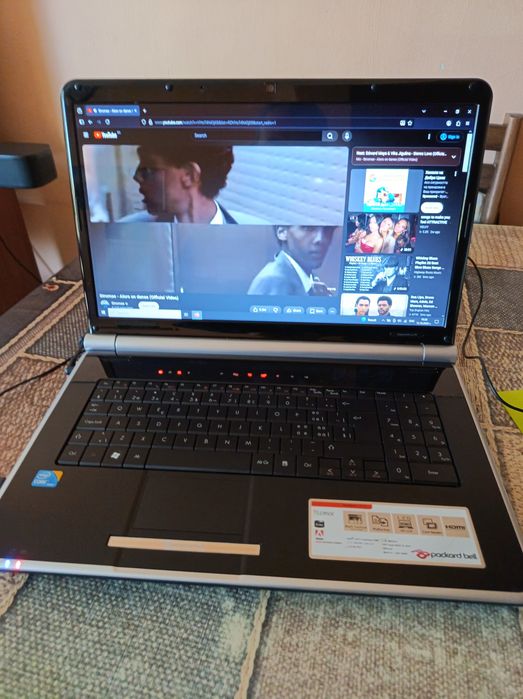 Лаптоп Packard bell