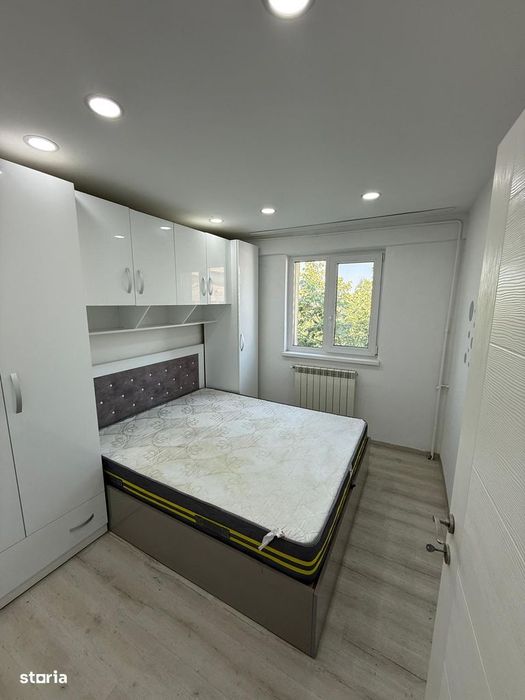 Apartament 3 camere, Zona Garii, etaj 4, RENOVAT, 8min de "A.I.Cuza" — fotografia 1