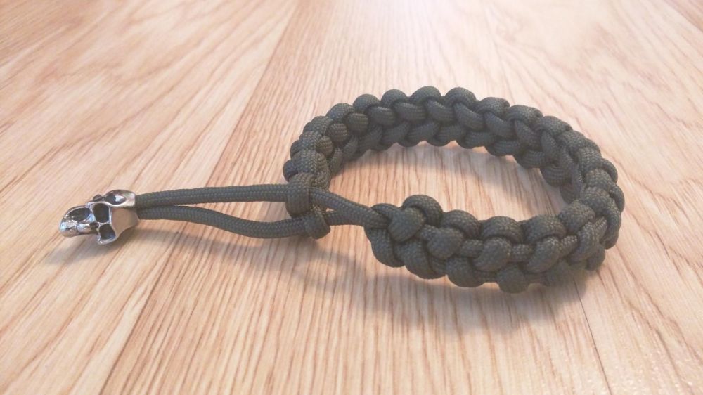 паракорд гривни и каишки за часовници