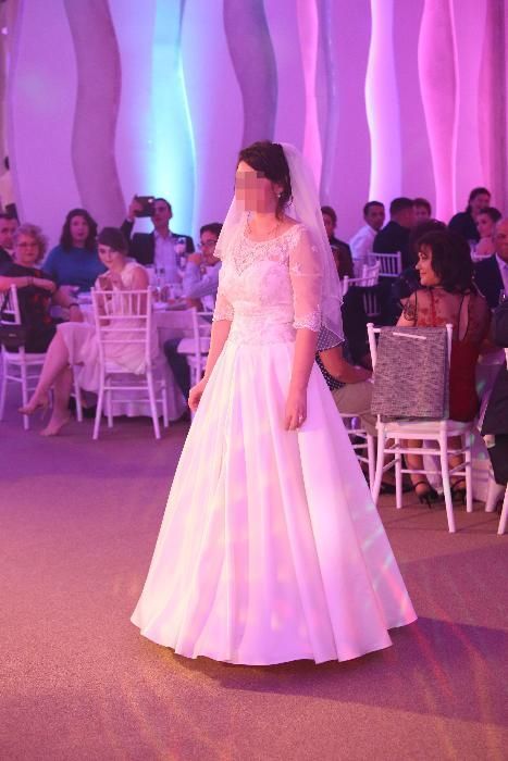 Rochie de mireasa A-line