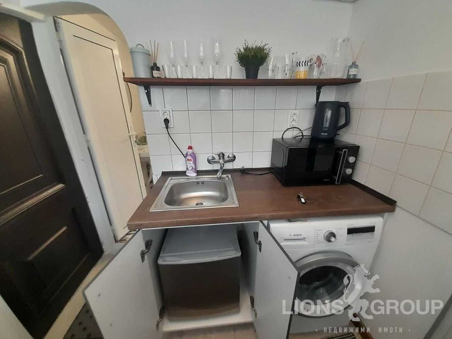 1-стаен апартамент за продажба .Град Варна.квартал Чайка.