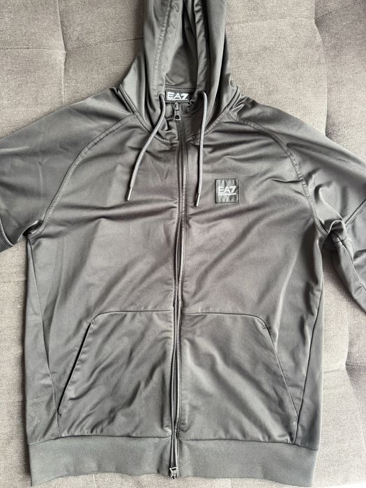 Emporio Armani суйтчер