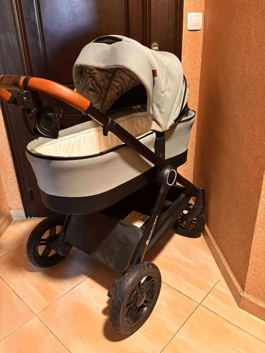 Бебешка количка Petite & Mars – Отлично състояние!