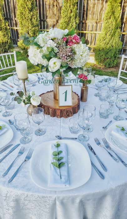 Cort corturi evenimente de inchiriat /mese scaune umbrele