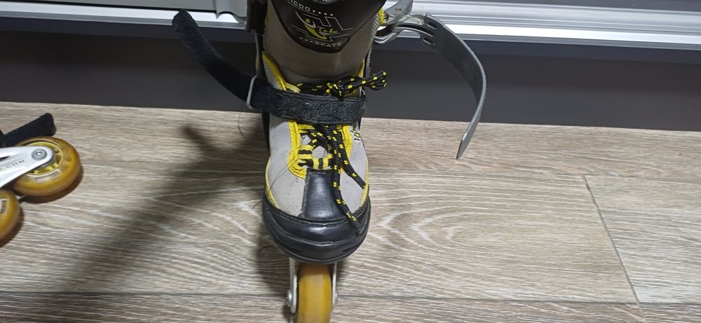 Продам детские роликовые коньки