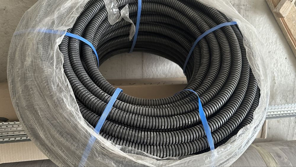 Продам гофрированную трубу