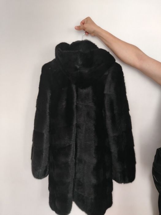 Продам норковую шубу