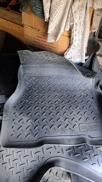 Продам авто коврики