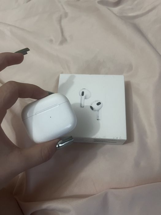 продам airpods 3, в отличном состоянии