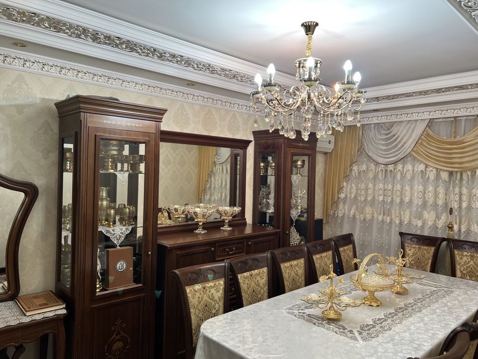 Ibn sino 2 bashknet ro’parasida sro’chna sotiladi