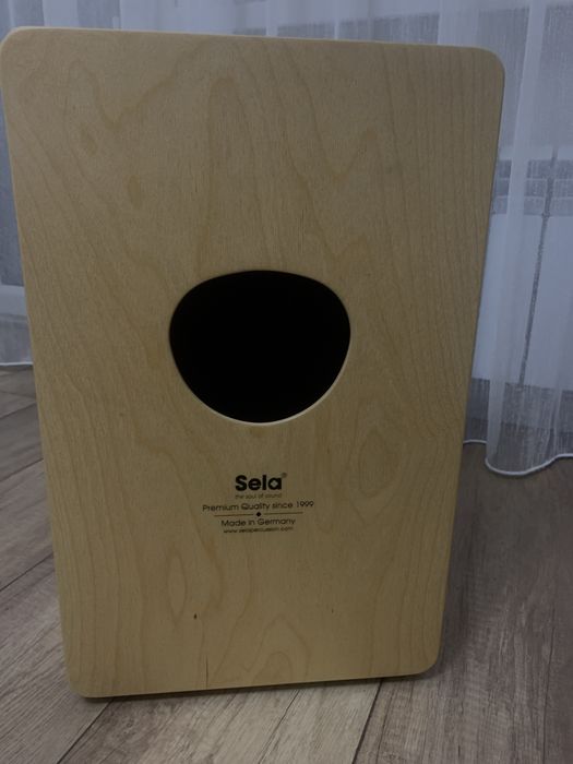 Музыкальный инструмент (кахон) для басов.