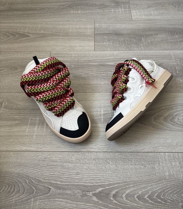 Lanvin Curb