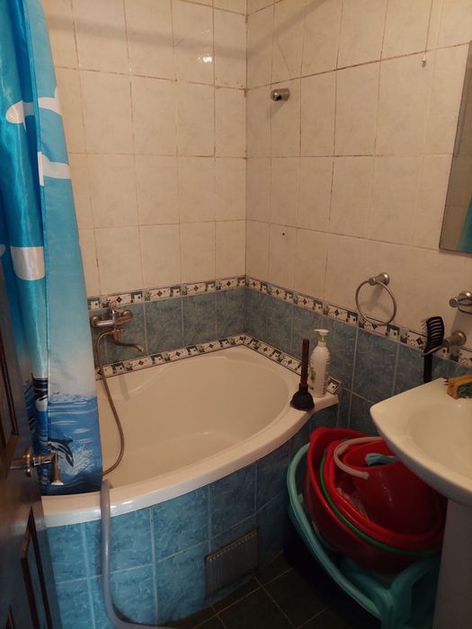 Kvartira sotiladi, gnekologiya yonida