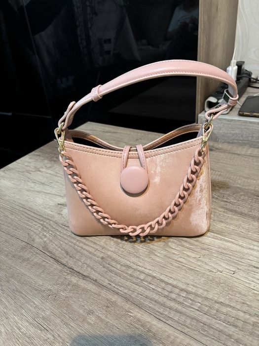 Продаются новые сумки.