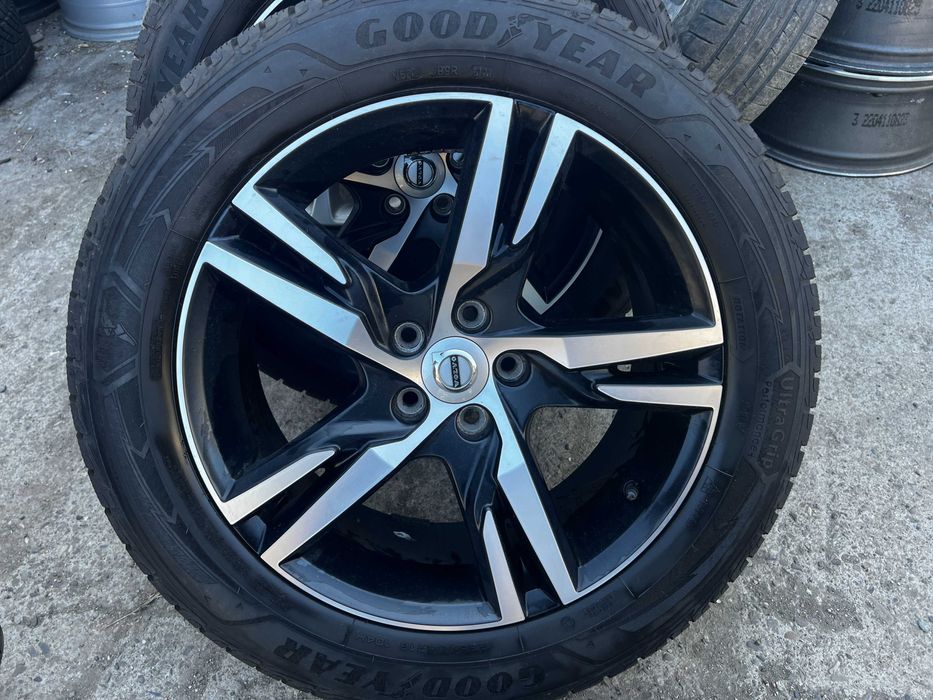 Set 4 anvelope Good Year Ultra Grip 235 55 R18 ci373