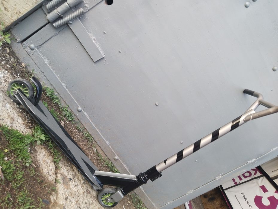 Продам трюковой самокат