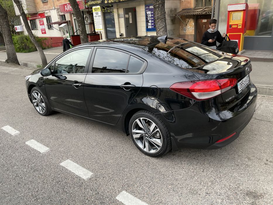 Кия Сератто 2014 года 2 литра автомат