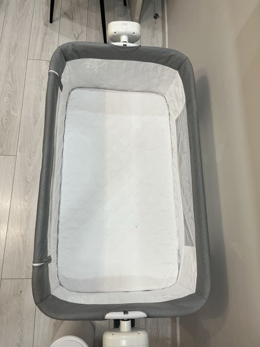 Кроватка для грудного ребенка