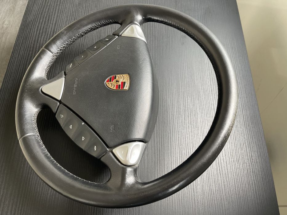 Волан за Порше Кайен с еърбег