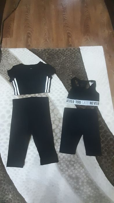 Продам ласины,футболка,  топики,  велосипедки, чешки  для девочек.