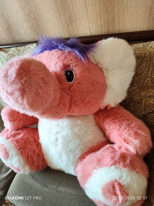 Продам большого слона