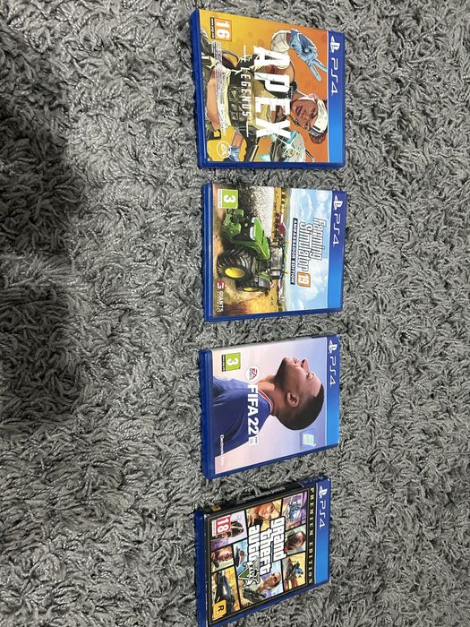 Vand ps 4 in stare inpecabila dau si schimb