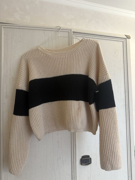 Продам тёплый свитер в хорошем состоянии