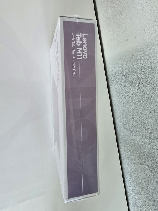 Таблет Lenovo TB330FU