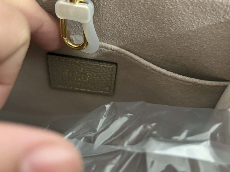 Genți damă Louis Vuitton originale