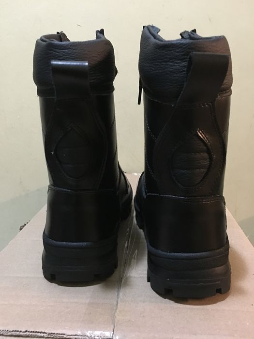 Bocanci inalti ptr politie, politie de frontiere etc.