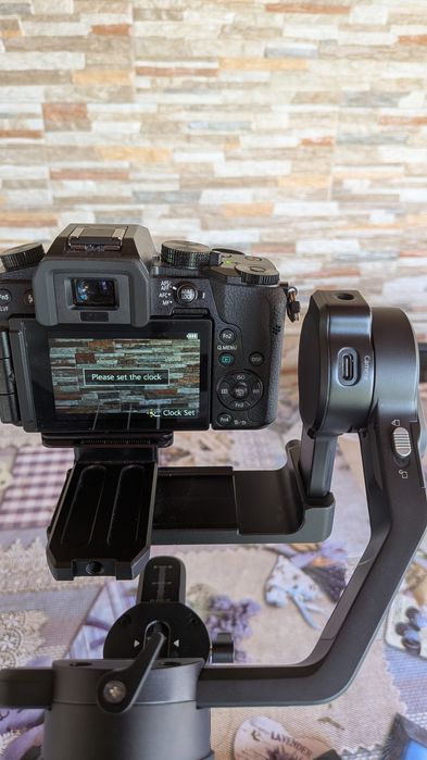 Panasonic DMC -G7K  14-42mm