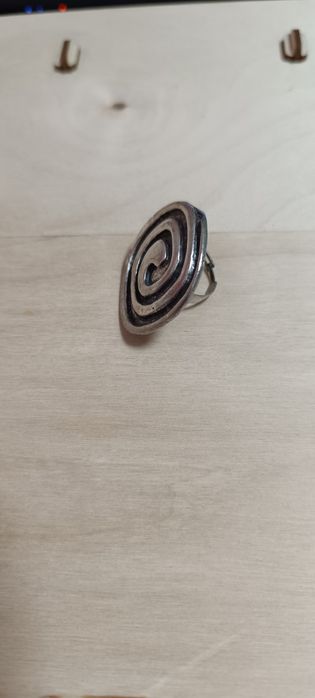 Продам кольцо серебро 925пр