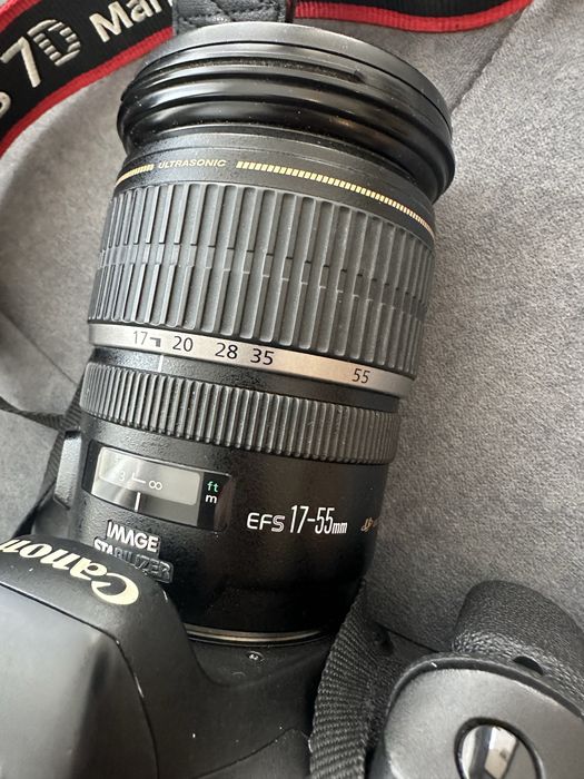 Продавам Canon 7D Mark II и Canon EF-S 17-55mm f/2.8 IS USM