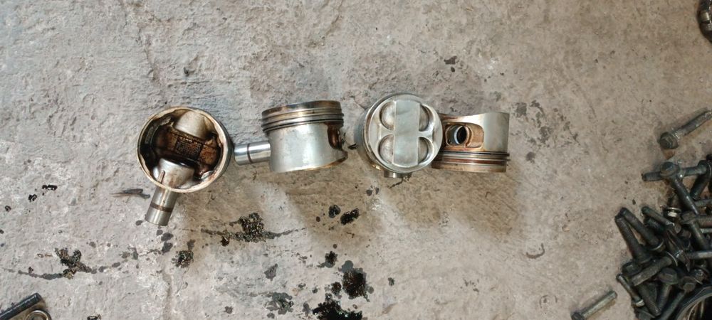 Продам поршня ваз 2110-12, 82 размер , стандарт